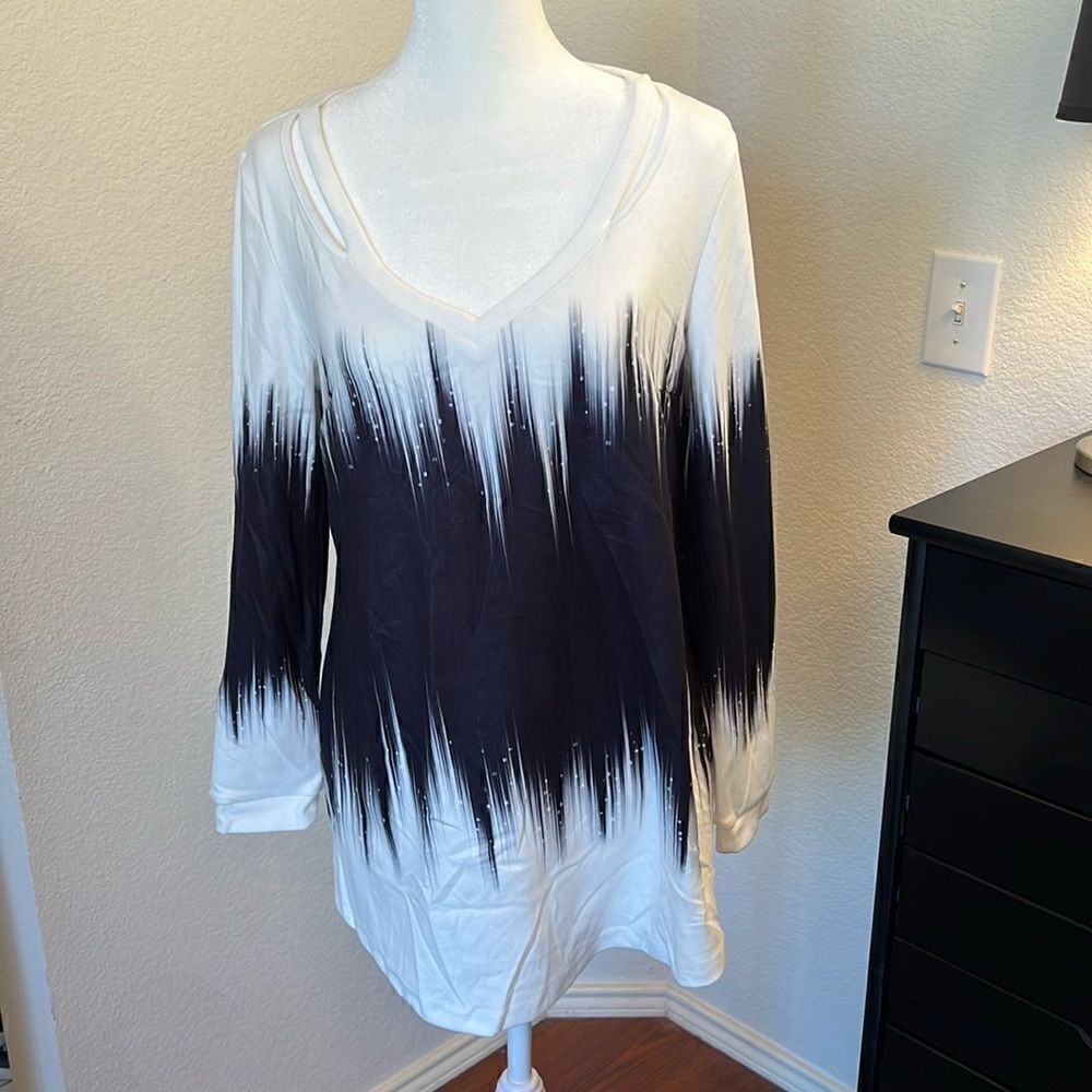 Long Sleeve Blue and White Top - Size Small